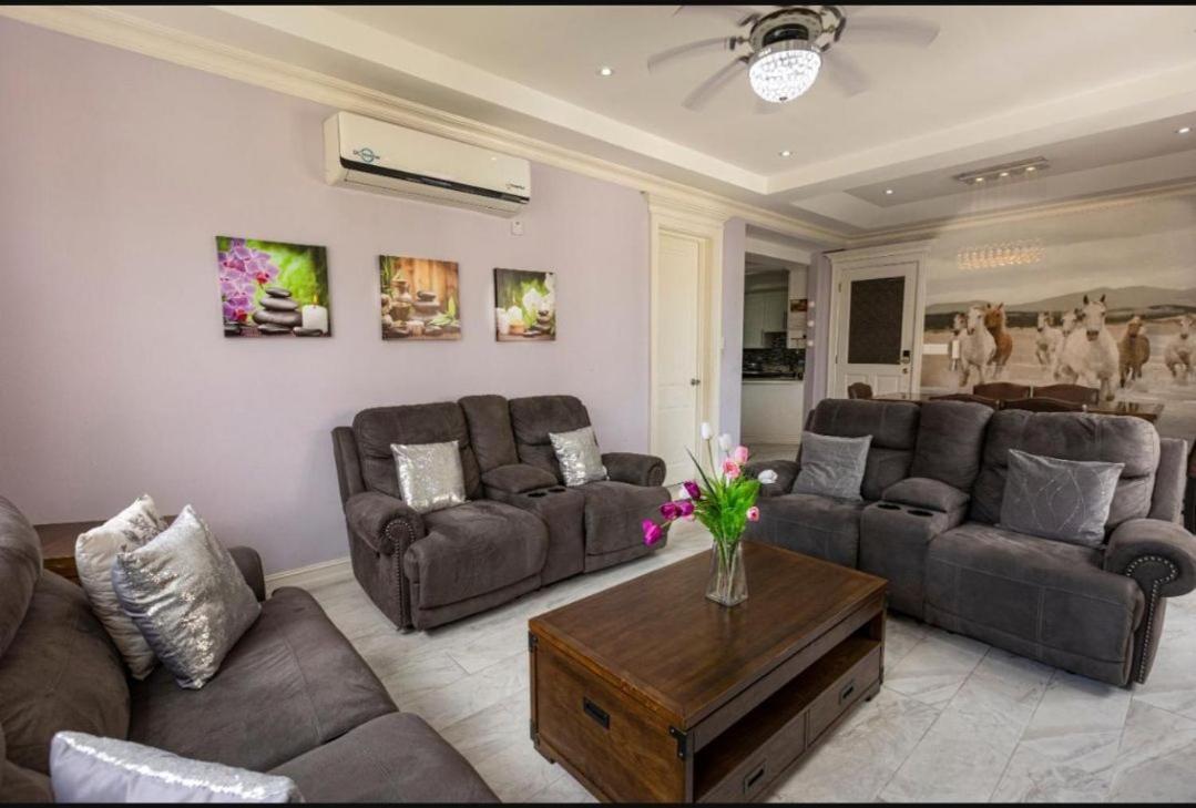 Finest Accommodation Riches Manor 1 Gladstone Drive Apt A2 Kgn 6 New Kgn Kingston Dış mekan fotoğraf