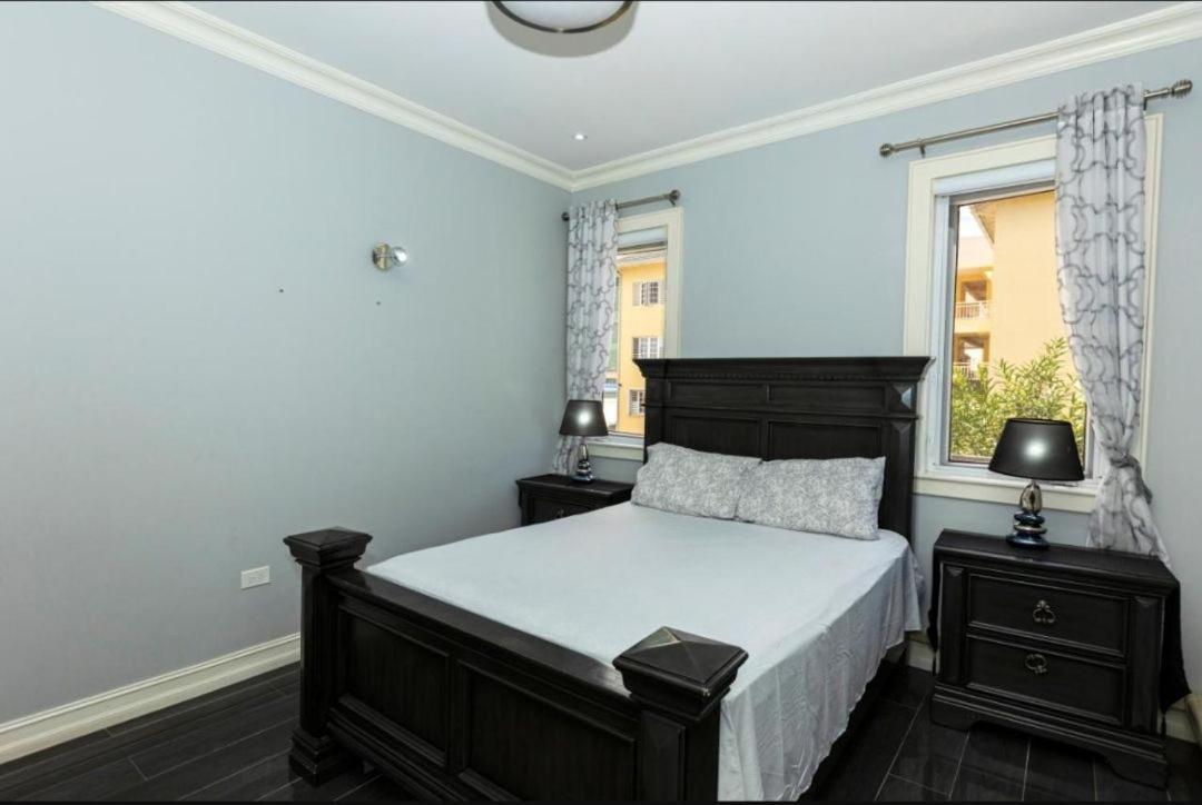Finest Accommodation Riches Manor 1 Gladstone Drive Apt A2 Kgn 6 New Kgn Kingston Dış mekan fotoğraf